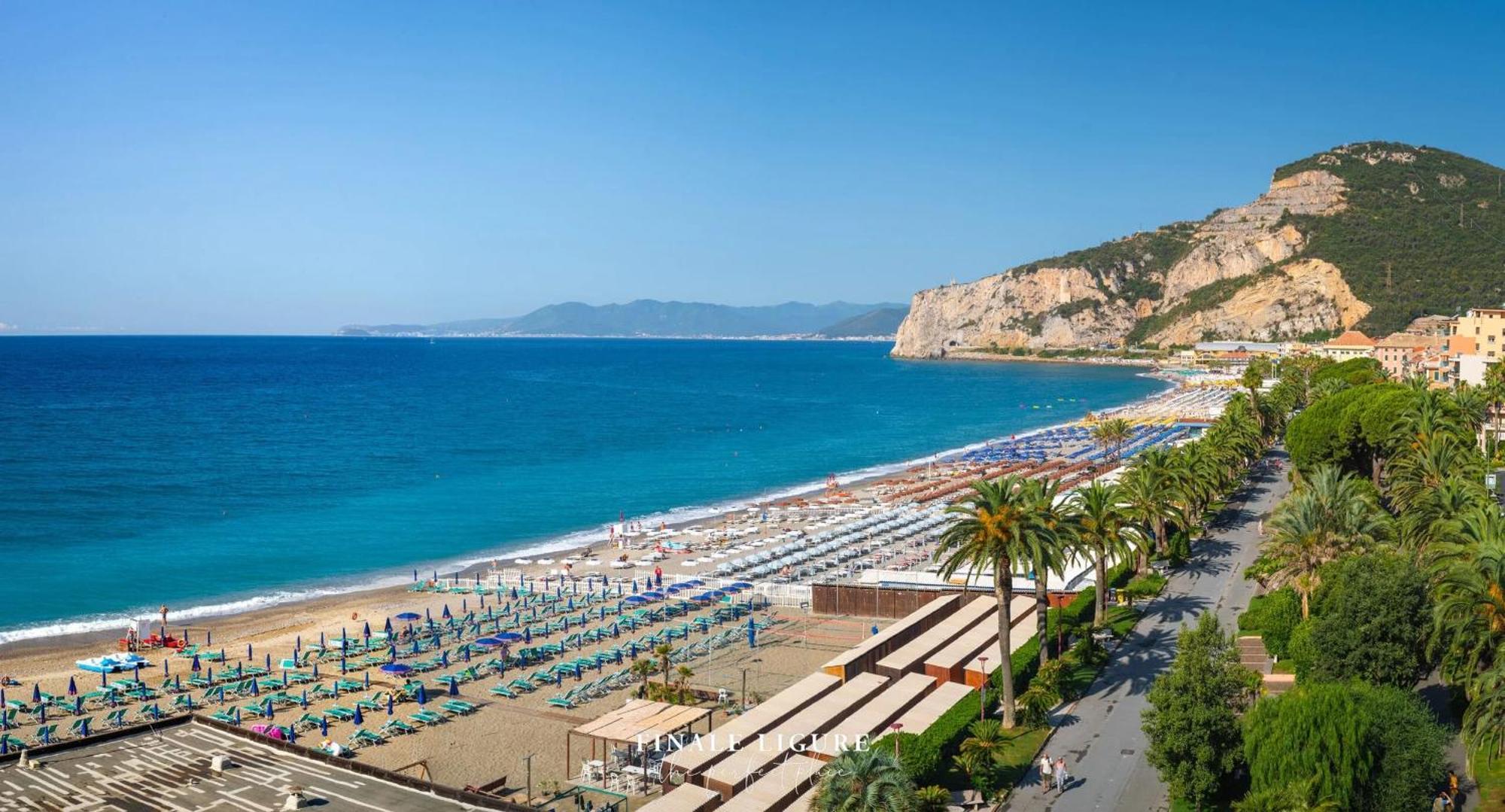 100 Metri Dal Mare Relax A Due Passi Dal Centro Daire Finale Ligure Dış mekan fotoğraf